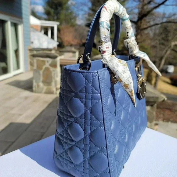 Lady Dior Medium Cloud Blue w/ Light Gold Hardware - Picture 5 of 5